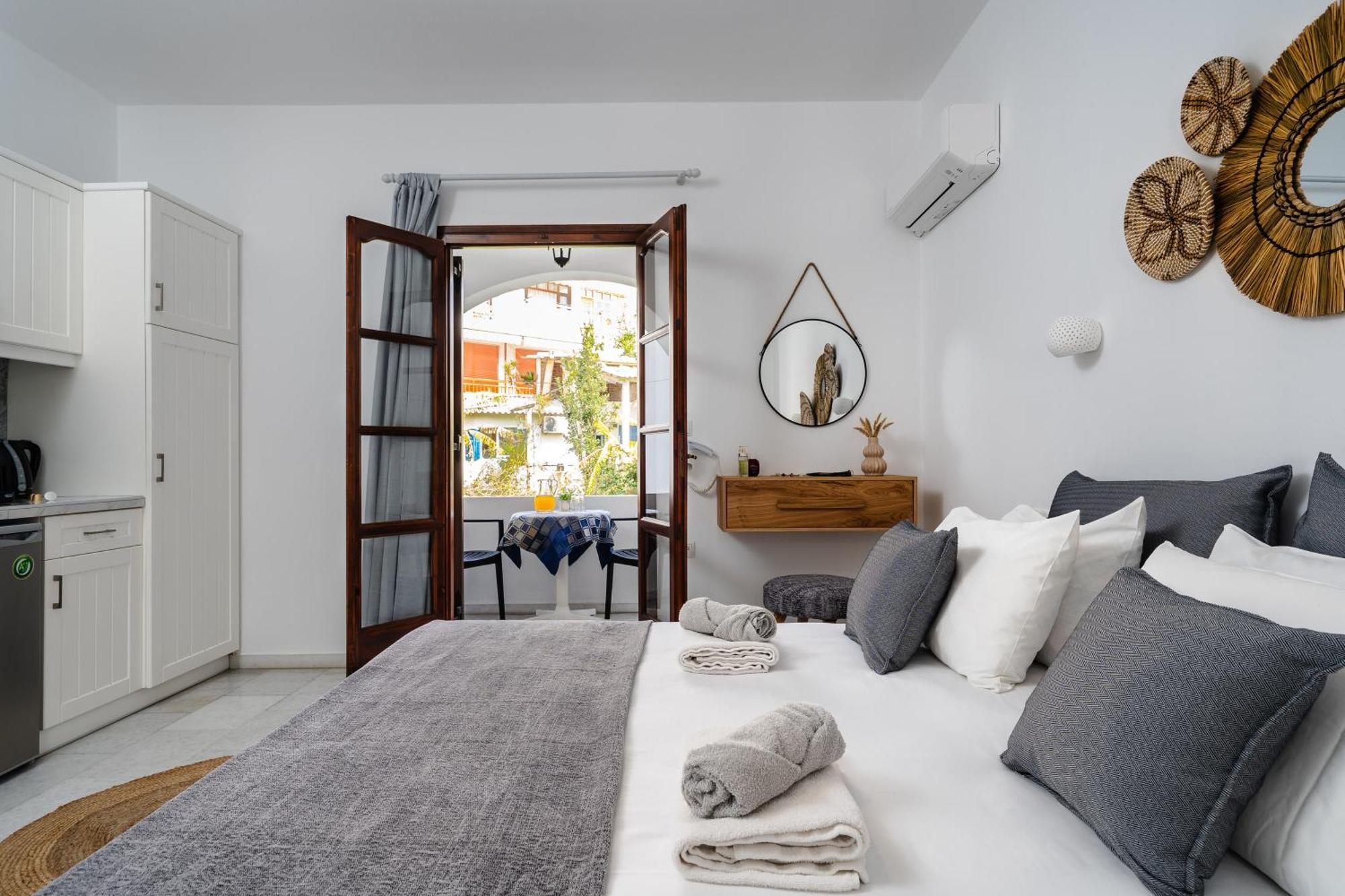 Katerina Studios Naxos City Экстерьер фото